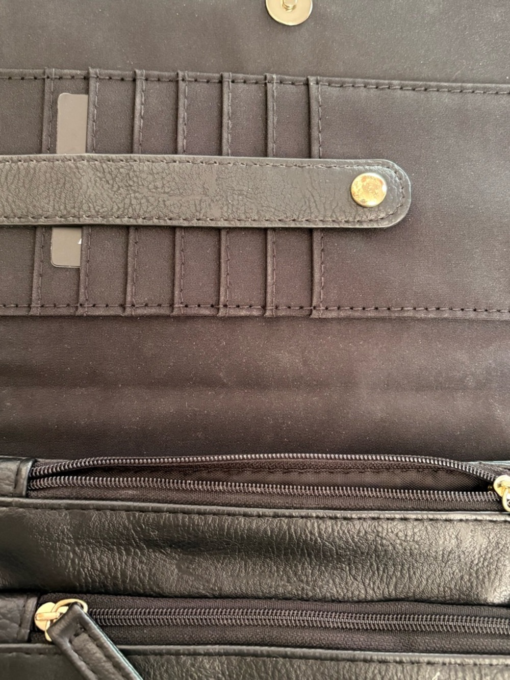 Black Crossbody Wallet Bag | Sleek Minimalist Shoulder Purse | Multi-Compartment - Picture 4 of 7